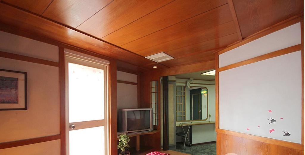 Broadway Hotel Taichung Eksteriør billede