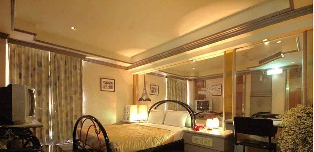 Broadway Hotel Taichung Eksteriør billede
