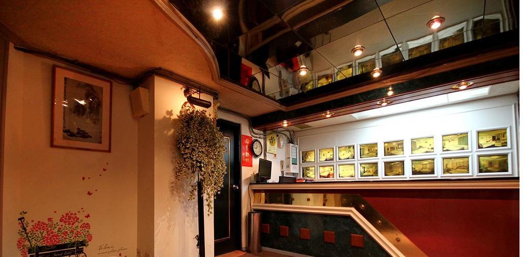 Broadway Hotel Taichung Eksteriør billede