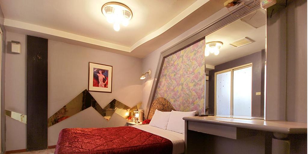 Broadway Hotel Taichung Eksteriør billede